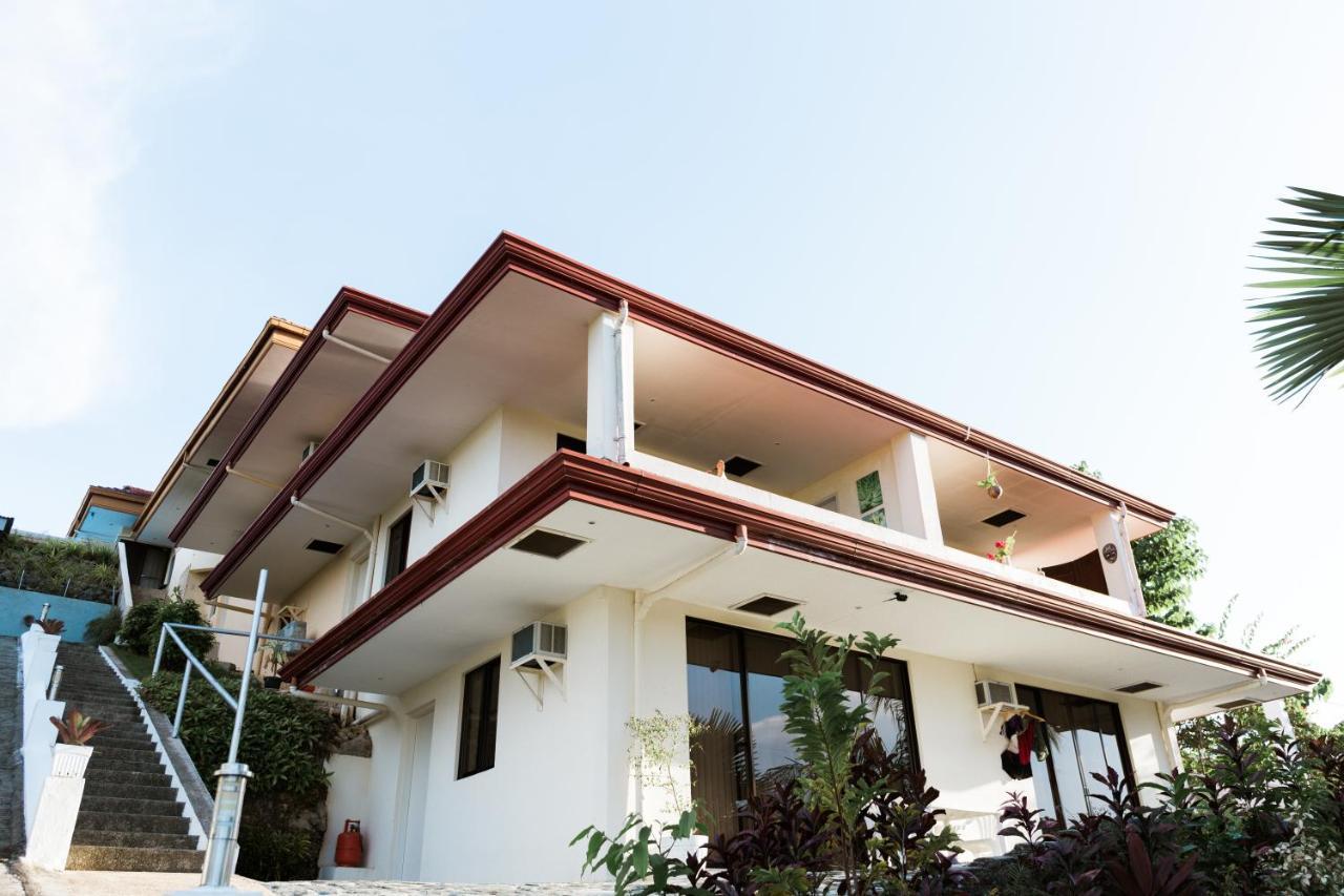 Seaview Hills Luxury Apartments & Rooms Dauis Bagian luar foto