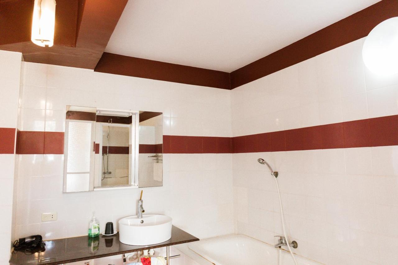 Seaview Hills Luxury Apartments & Rooms Dauis Bagian luar foto
