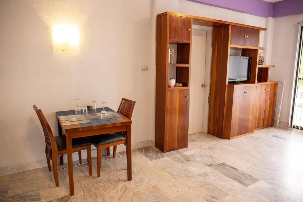 Seaview Hills Luxury Apartments & Rooms Dauis Bagian luar foto